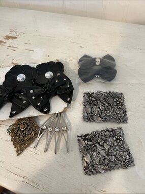 Lot vintage MUSI & Unmarked shoe & collar clips